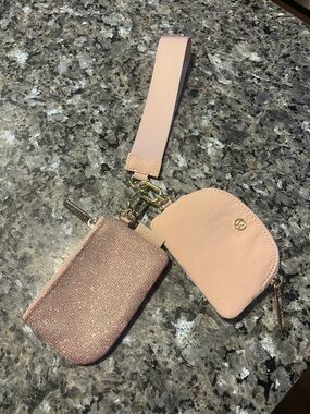 lululemon athletica Pink Wristlet Keychain with Glitter Card Case, never used